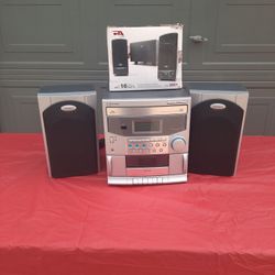  Stero System 3 CD Player 2 Speakers