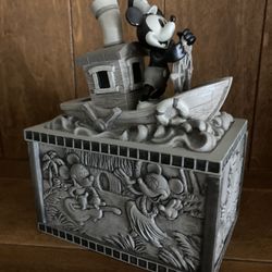 Disney steamboat Willy box