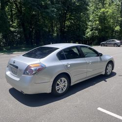 🚗 2012 Nissan Altima – 142K Miles – Clean Title – $4,600