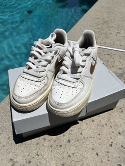 Bronze Air Force 1