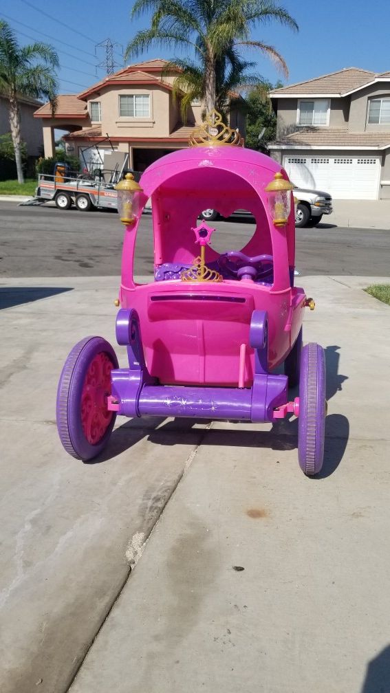 Disney Princess carriage Power wheel for Sale in Fontana, CA OfferUp