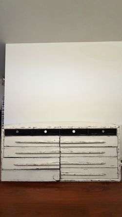 Dresser