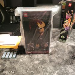 Lego Iron Man Helmet  New 