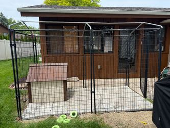 dog kennel and dog house