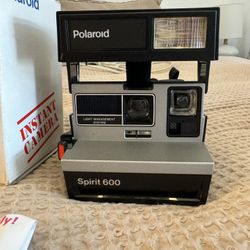 Vintage Spirit 600 Polaroid Camera 