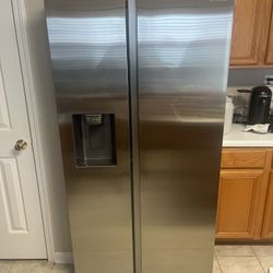 Refrigerator (Samsung)