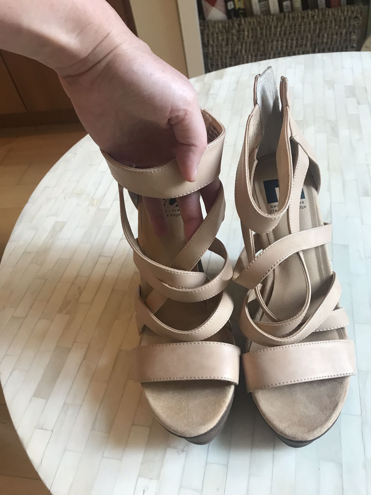 Tan wedges! Only worn one - size 8.5