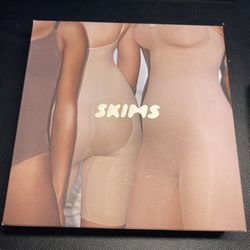 Skims Sculpting Bodysuit W. Stamps 2X/3X