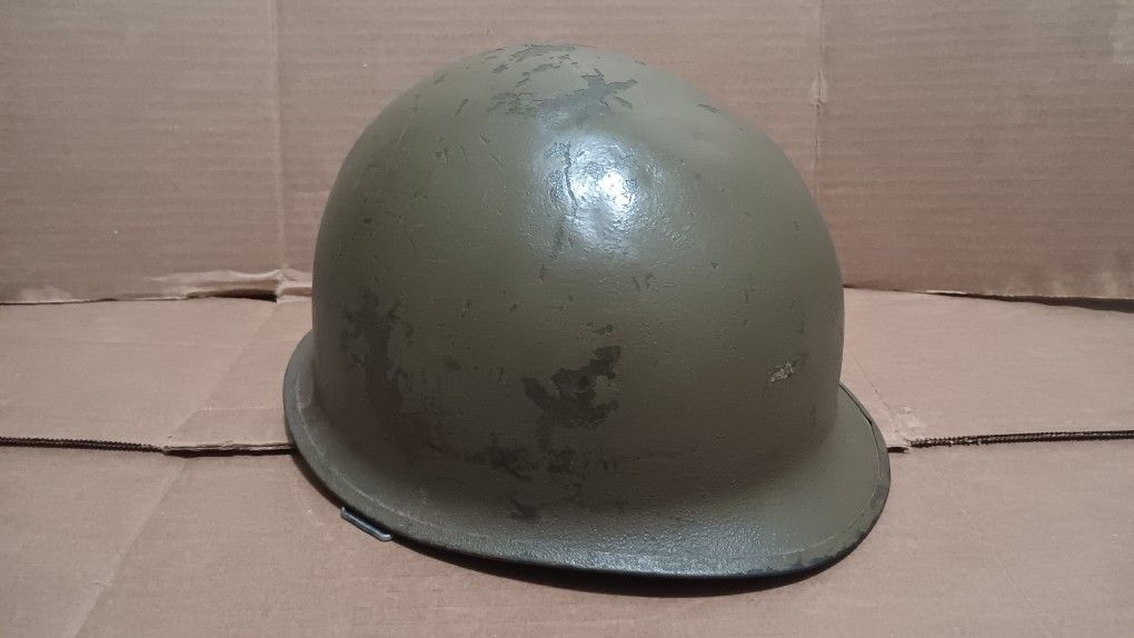 M1 helmet and liner