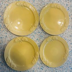  set of four Bordallo Pinheiro yellow bunny rabbit dinner plates 10” approximately 