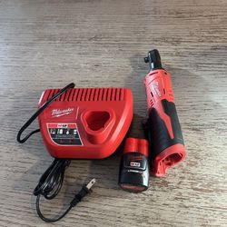 Milwakee 12 Volt Ratchet Kit