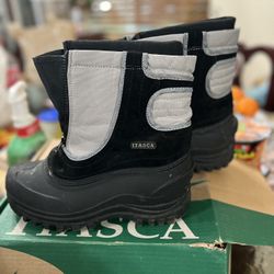Snow Boots 