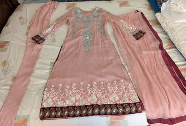 Women's Eid Pakistani clothes