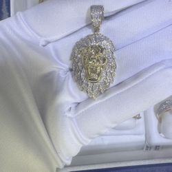 Gold Lion pendant with diamonds 10k gold 