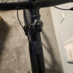 Santa Cruz Skitch 1.1 CC Apex Flat Bar 700c Complete E-Bike 2026