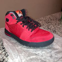 Air Jordan 1 Trek 'Gym Red Size 10.5