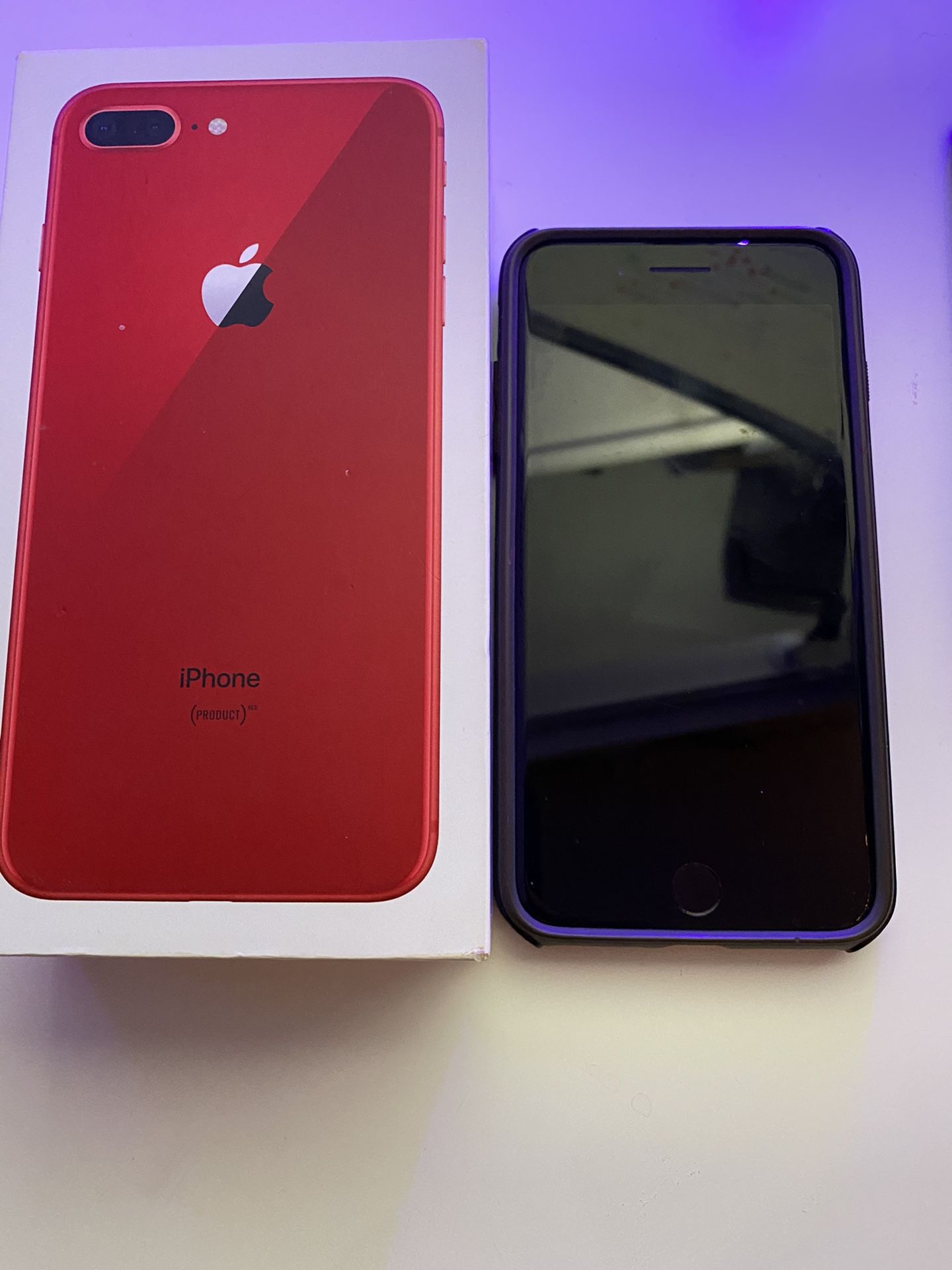 Unlocked Apple iPhone 8 Plus Red