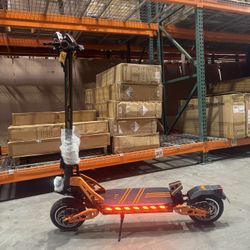 Dual-motor high-speed electric scooter