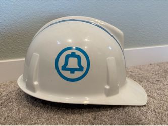 1978 bell services hard hat