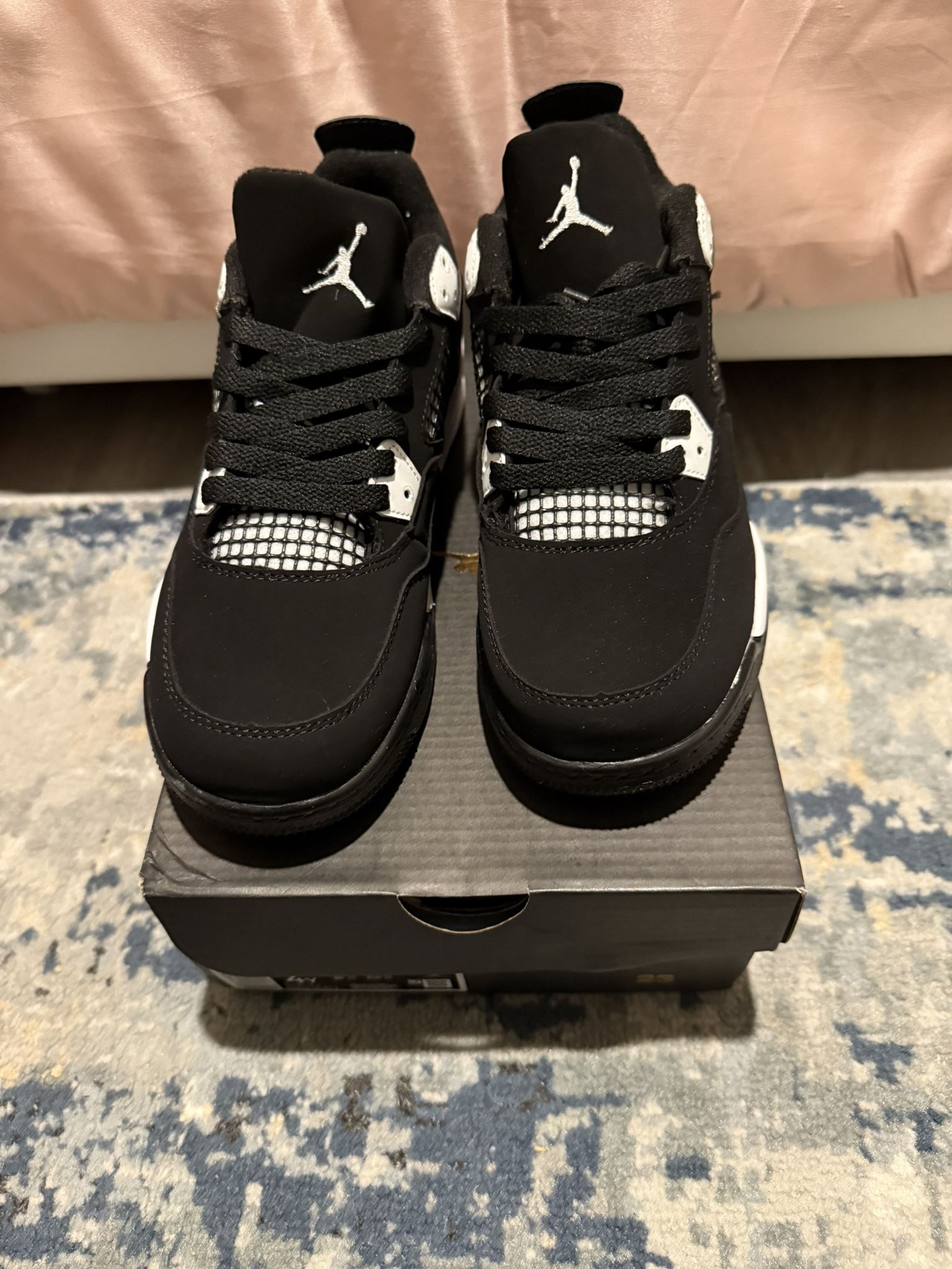 Kids Jordan’s Size 4Y