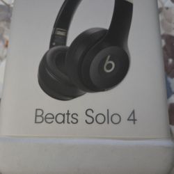 Beats Solo 4 