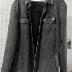 Men's denim jacket, size L  Only passed through a few times
