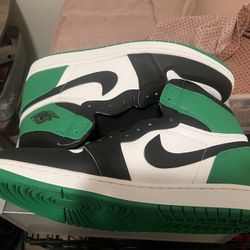 Jordan 1 Retro High Lucky Green 