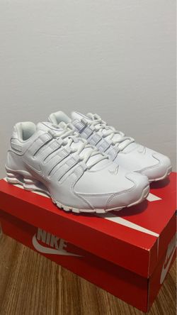 Finanzas monigote de nieve A la verdad Nike Shox NZ Premium Triple White for Sale in Houston, TX - OfferUp