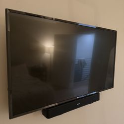 LG 43 inch 4K Smart LED TV (2018 Model) 