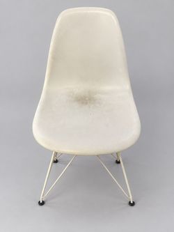 4 Matching White Modern Dining Chairs – $100 OBO