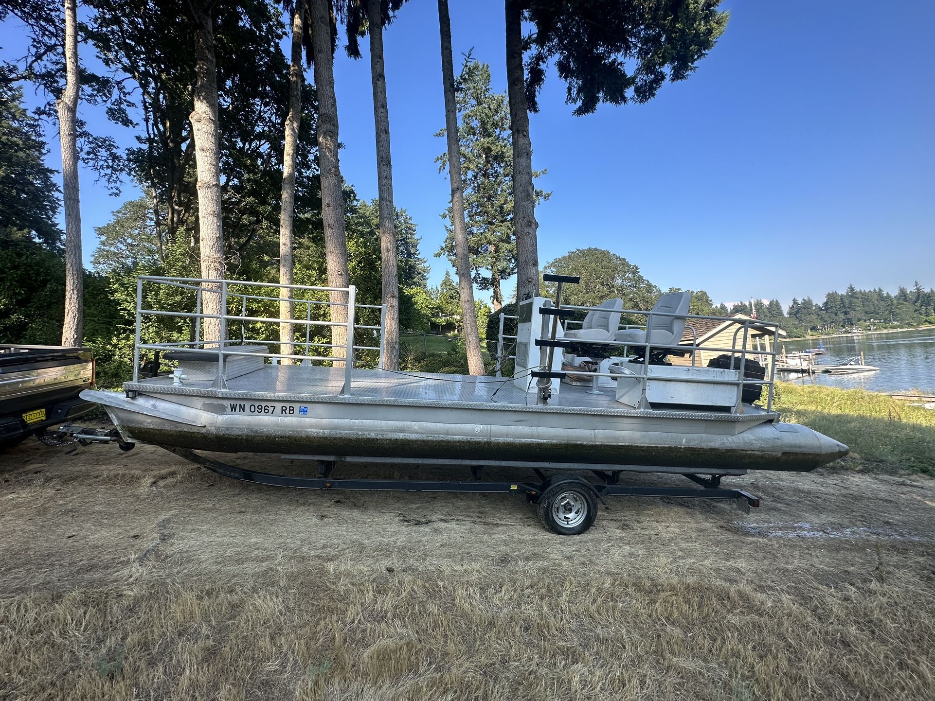 Pontoon Boat