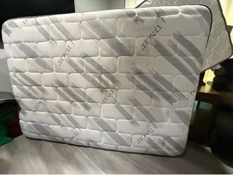 Full mattress with box spring