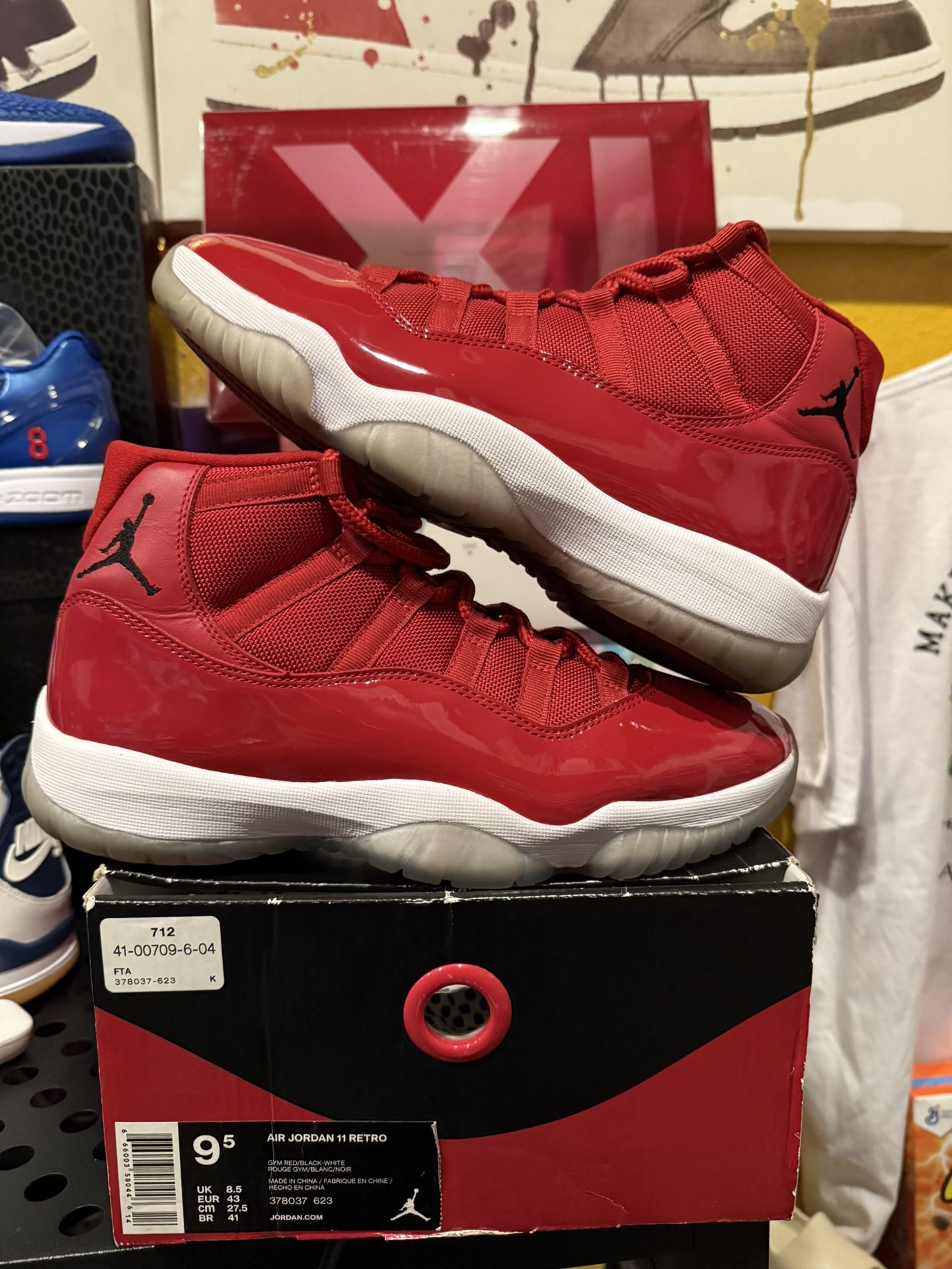 Jordan 11 Red 9.5M