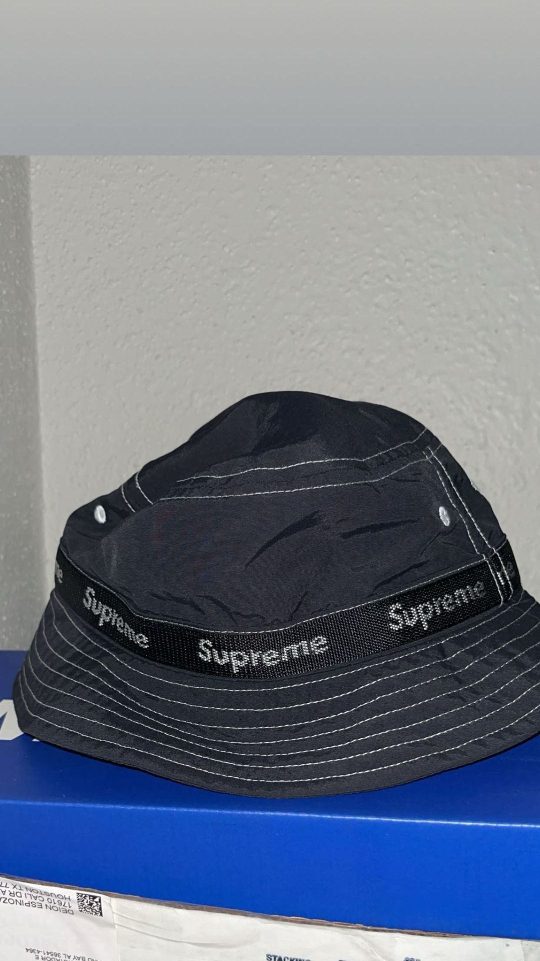 Bucket Hat Supreme