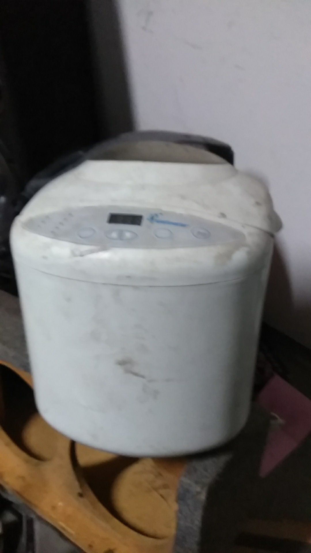 Bread maker