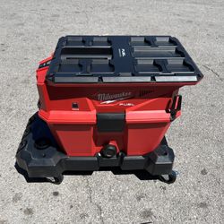 Milwaukee M18 FUEL NEXUS 6 Gallon Wet/Dry Vacuum (Tool Only)