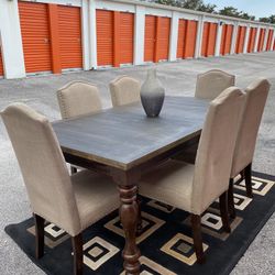 Dining Room Table/ Comedor 6 Chairs 