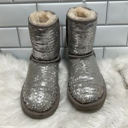 UGG Girl's Classic Short silver Sequin Sparkle Boots Shoes size 3