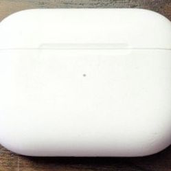 Apple AirPods Pro Charging Case Only