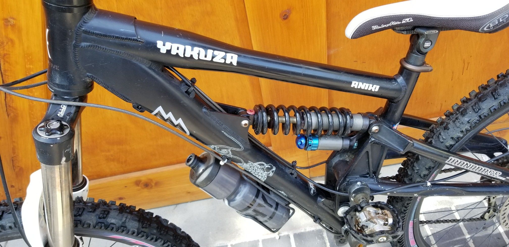 Yakuza aniki mountain bike new arrivals