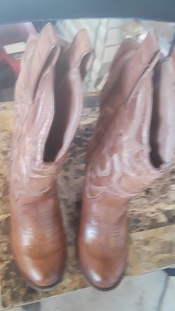 Cowboy boots women's size 6 1/2. $20
