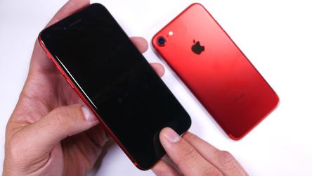 iPhone 7 (Red) With original black screen