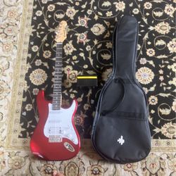 Donner Guitar With Amp And Case