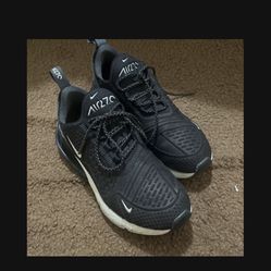 Nike Air Max 270 Women’s Size 7 Read Description