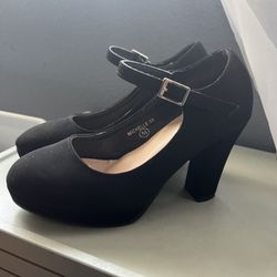 Black High heels
