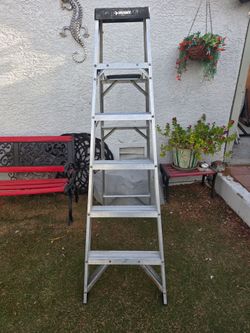 Husky 6ft step ladder