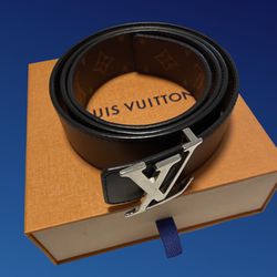 Reversible Mens LV Louis Vuitton 40mm Belt