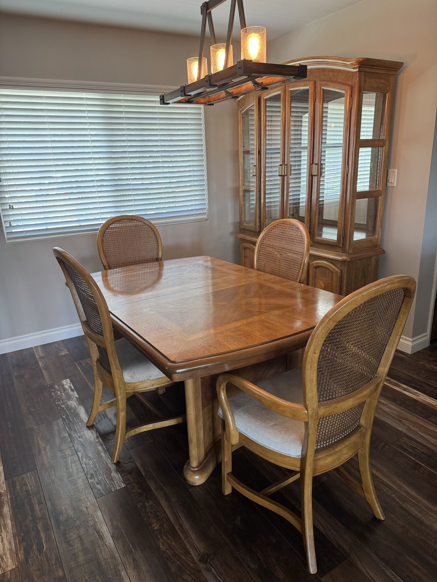 Kitchen Table And Hutch 
