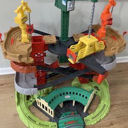 Thomas & Friends Multi-Level Track Set Trains & Cranes Super Tower with Thomas & Percy Engines plus