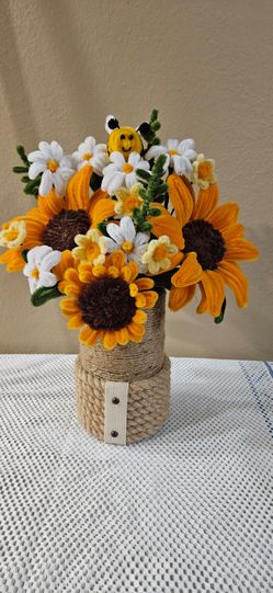 Pipe cleaner bouquet